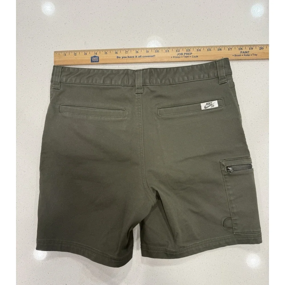 Nike SB Skate Shorts Cargo Khaki Men's 34 Green